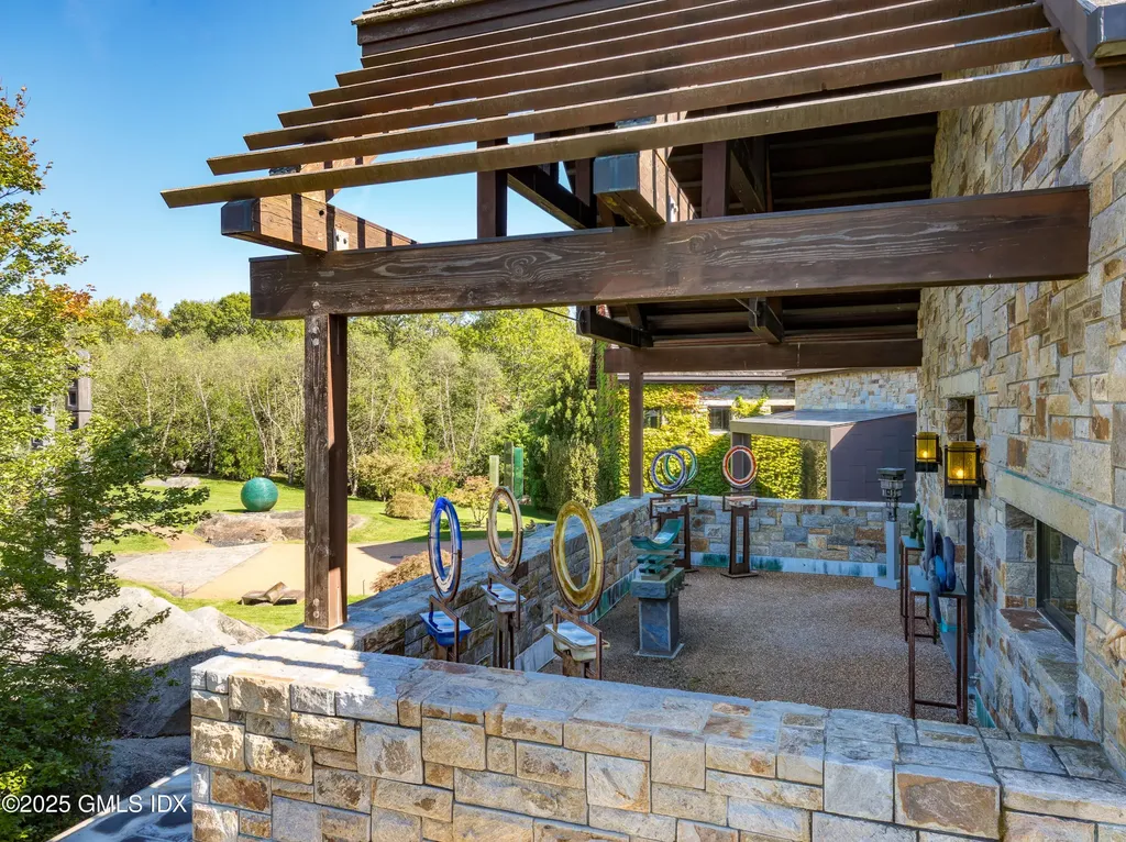 71 N Porchuck Road Greenwich CT 06831