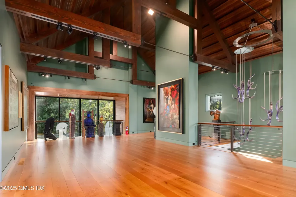 71 N Porchuck Road Greenwich CT 06831