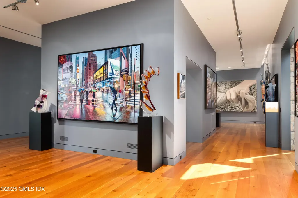 71 N Porchuck Road Greenwich CT 06831