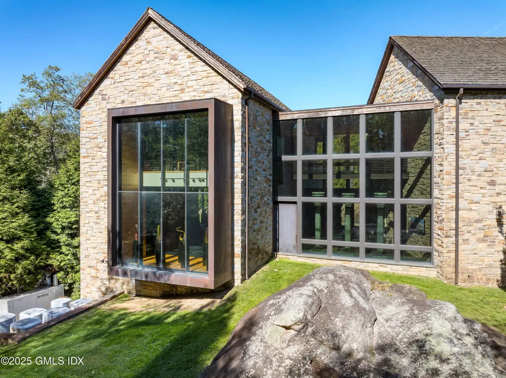 71 N Porchuck Road Greenwich CT 06831