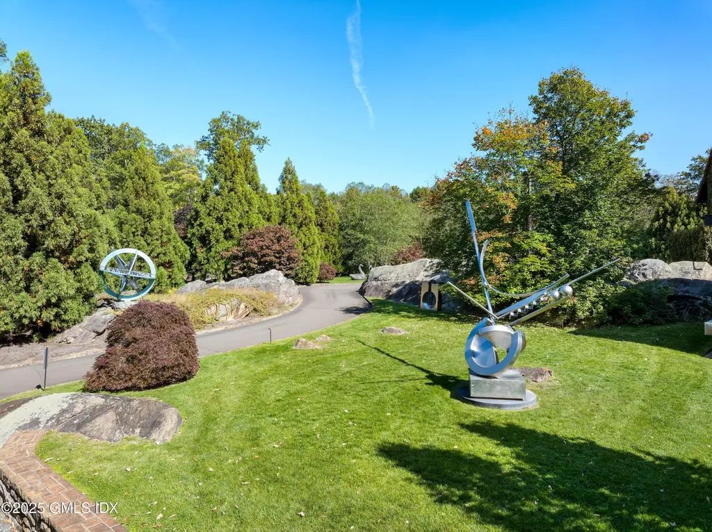 71 N Porchuck Road Greenwich CT 06831