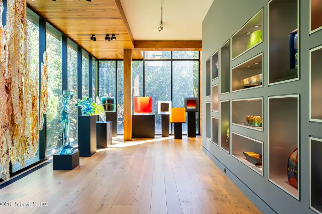 71 N Porchuck Road Greenwich CT 06831