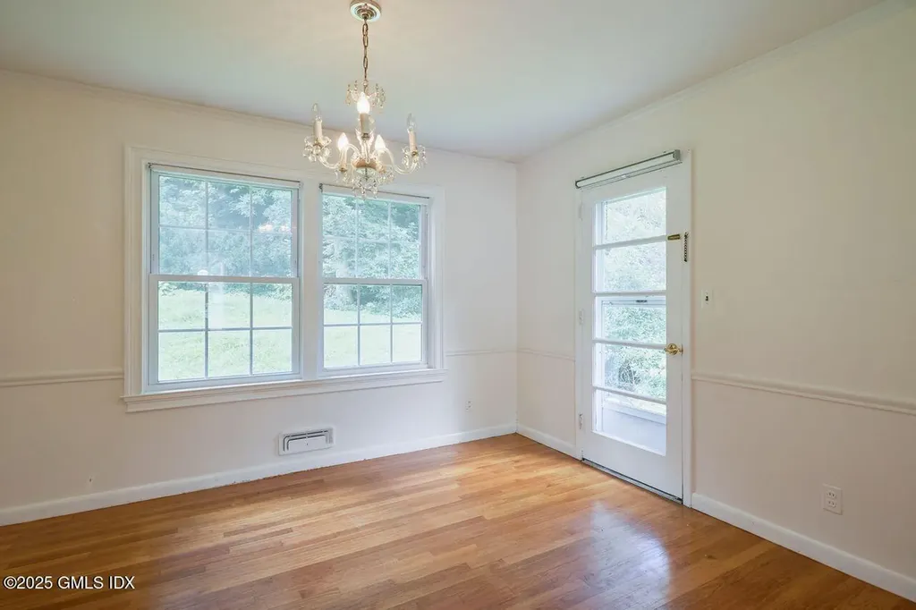 39 Mallard Drive Greenwich CT 06830