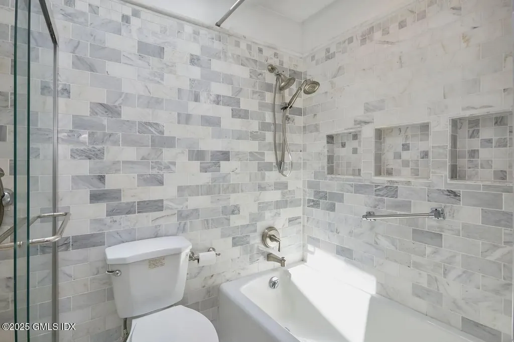 39 Mallard Drive Greenwich CT 06830