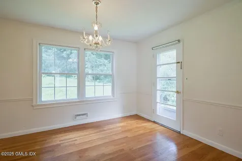 39 Mallard Drive Greenwich CT 06830