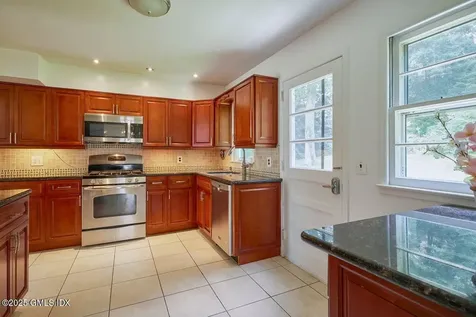 39 Mallard Drive Greenwich CT 06830