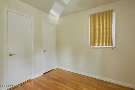 39 Mallard Drive Greenwich CT 06830