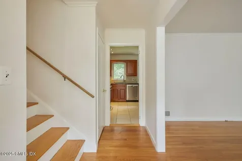 39 Mallard Drive Greenwich CT 06830