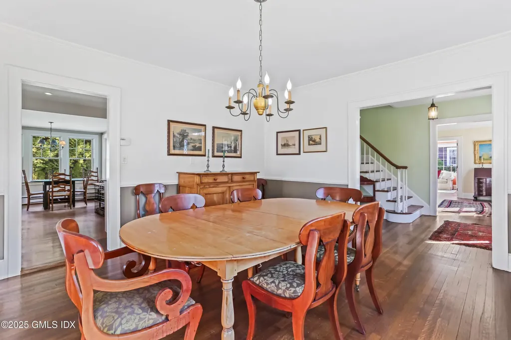 38 Van Rensselaer Avenue Stamford CT 06902