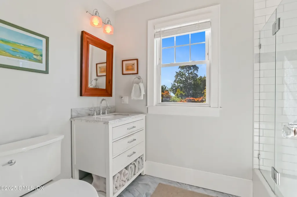 38 Van Rensselaer Avenue Stamford CT 06902