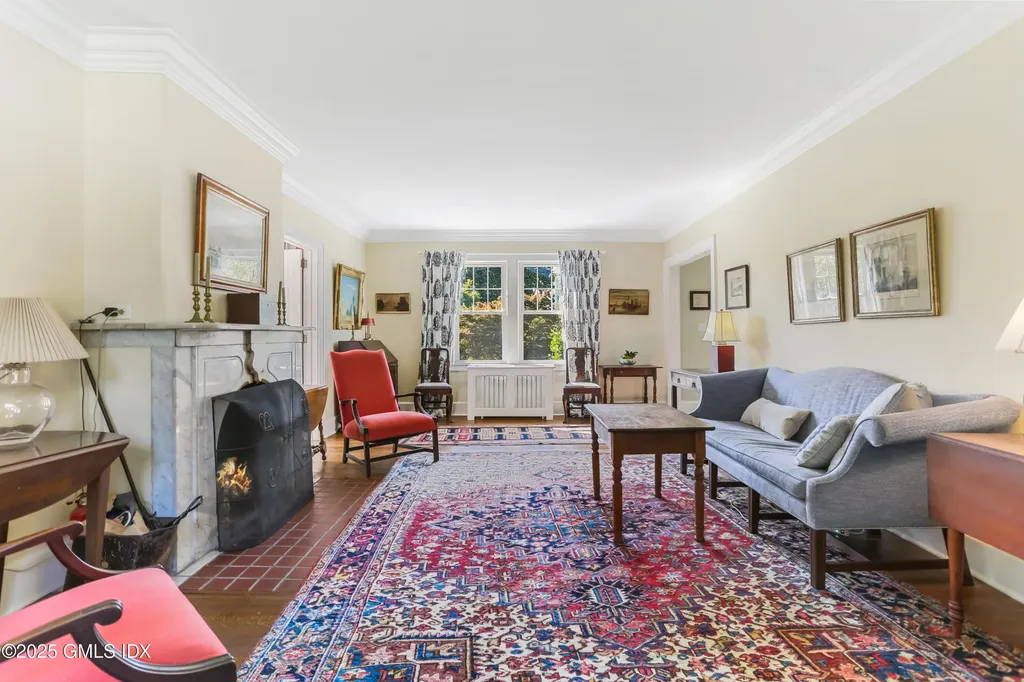 38 Van Rensselaer Avenue Stamford CT 06902