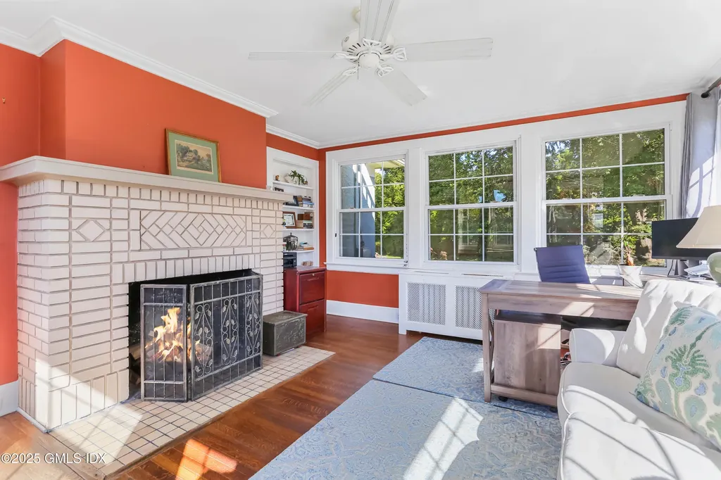 38 Van Rensselaer Avenue Stamford CT 06902