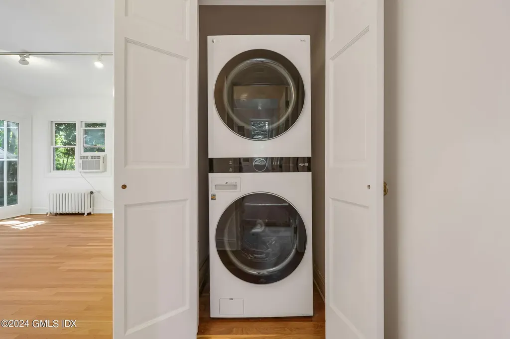 14 Grove Lane Greenwich CT 06831