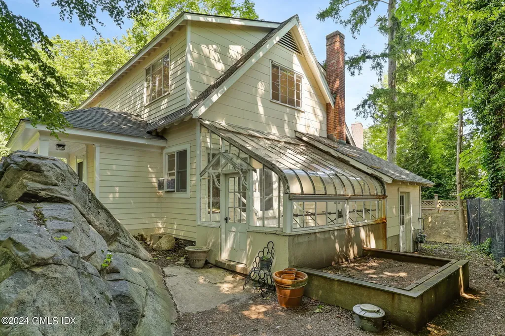 14 Grove Lane Greenwich CT 06831