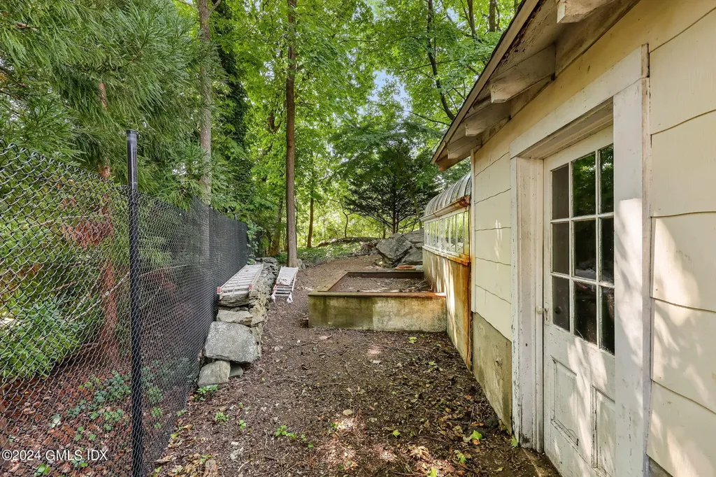 14 Grove Lane Greenwich CT 06831