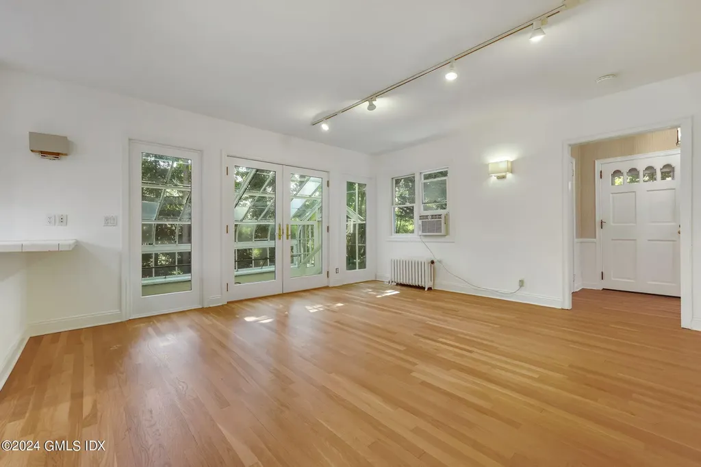 14 Grove Lane Greenwich CT 06831