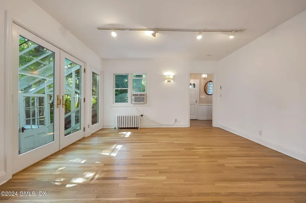 14 Grove Lane Greenwich CT 06831