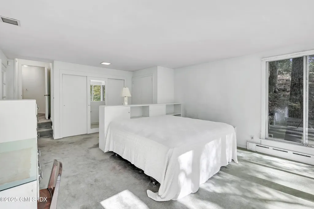 9 Corrigan Lane Greenwich CT 06831