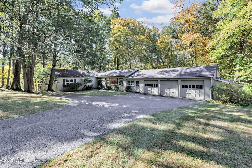 9 Corrigan Lane Greenwich CT 06831