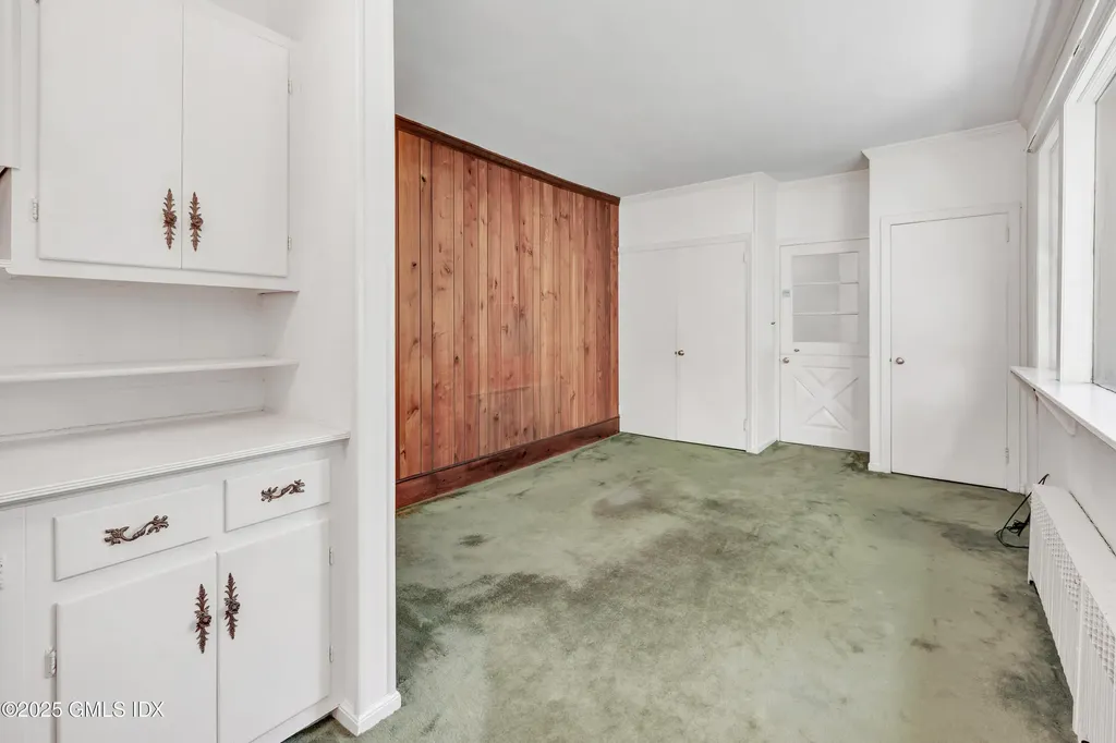 9 Corrigan Lane Greenwich CT 06831