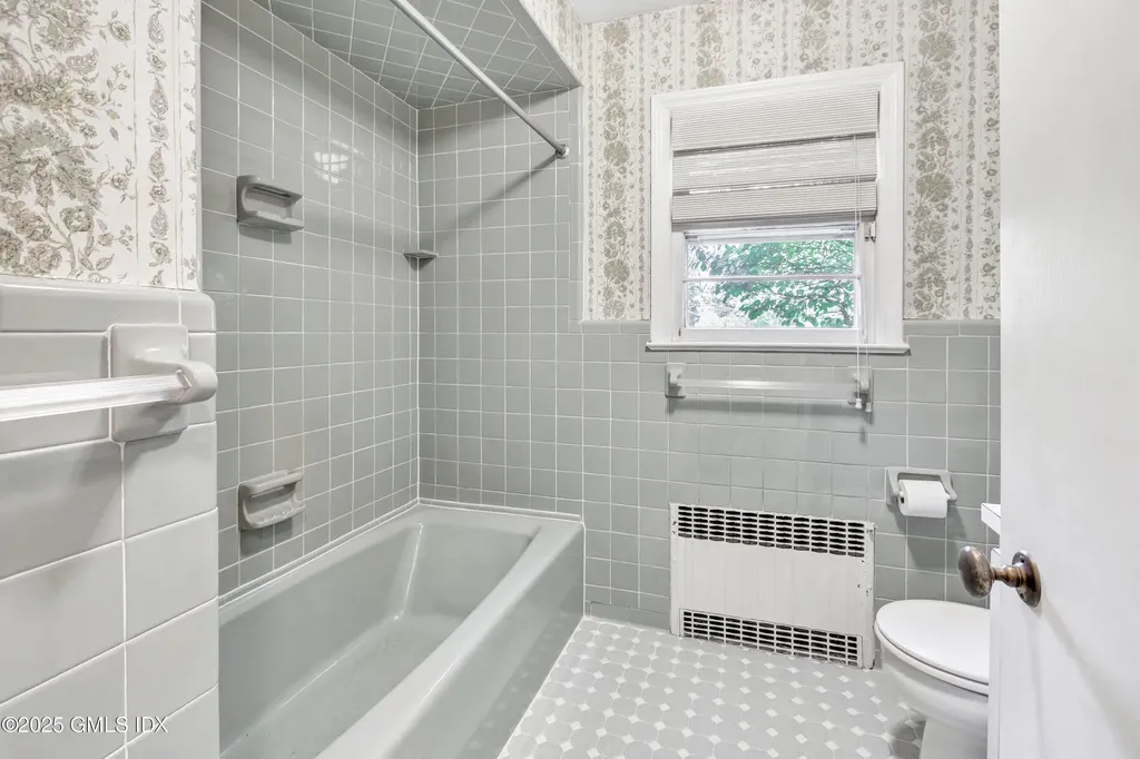 9 Corrigan Lane Greenwich CT 06831