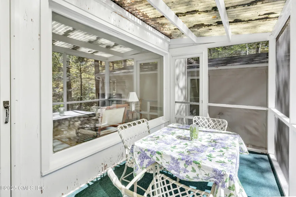 9 Corrigan Lane Greenwich CT 06831