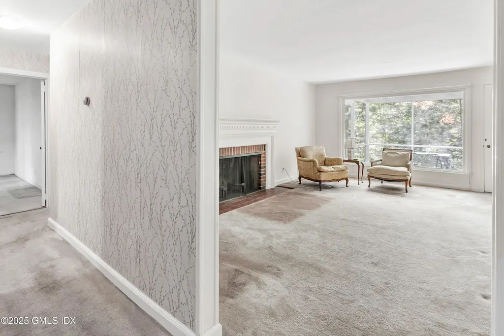 9 Corrigan Lane Greenwich CT 06831