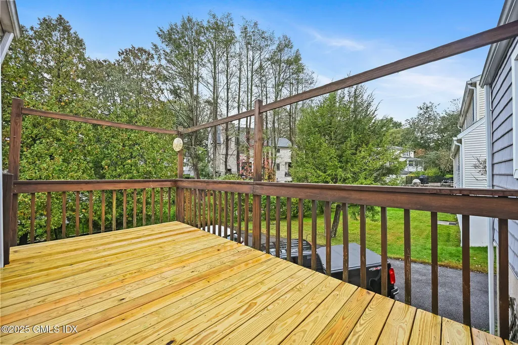 72 Glenville Street Greenwich CT 06831