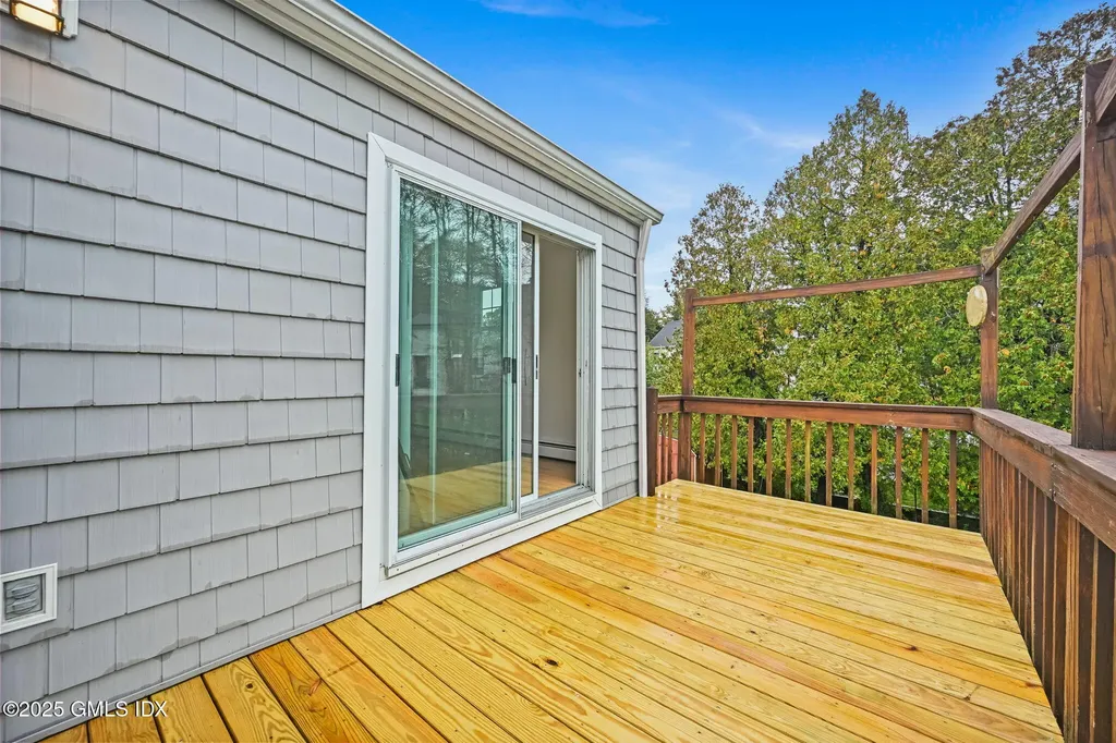 72 Glenville Street Greenwich CT 06831