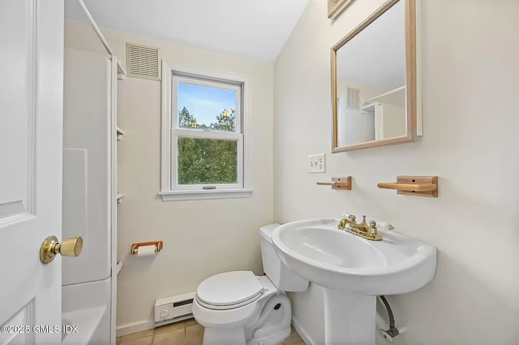 72 Glenville Street Greenwich CT 06831