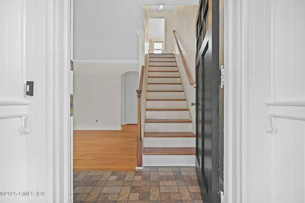 72 Glenville Street Greenwich CT 06831