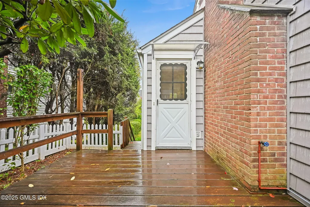 72 Glenville Street Greenwich CT 06831