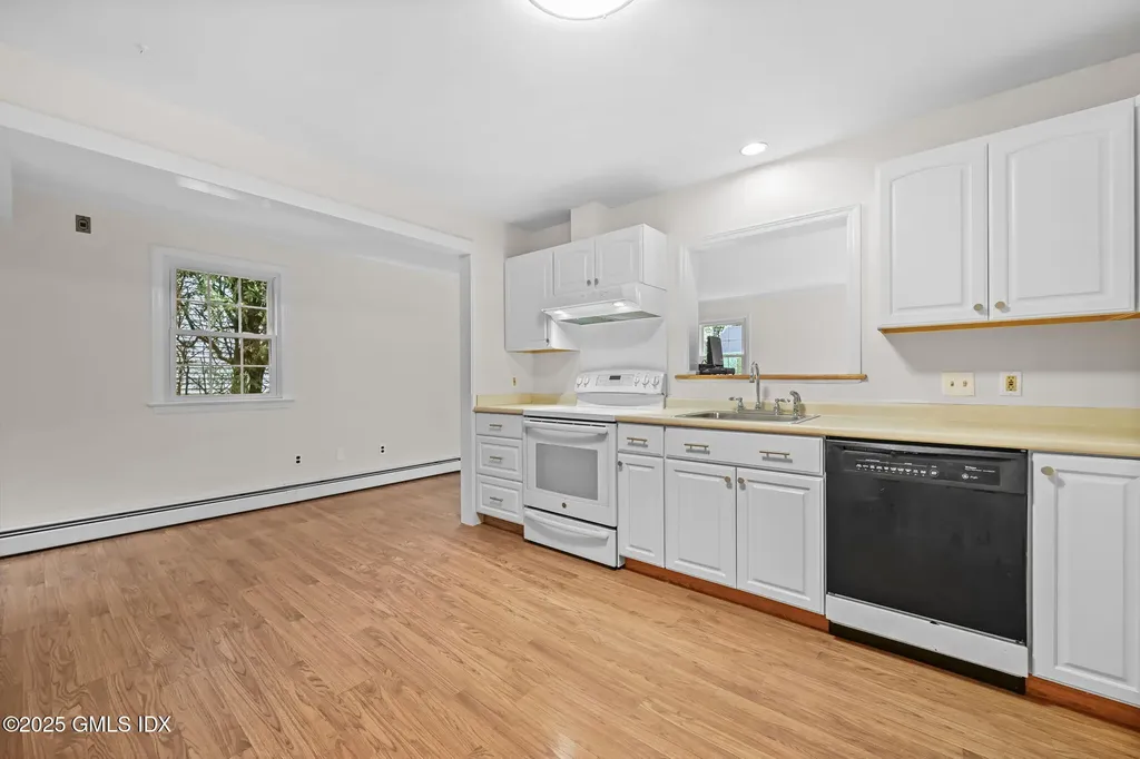 72 Glenville Street Greenwich CT 06831