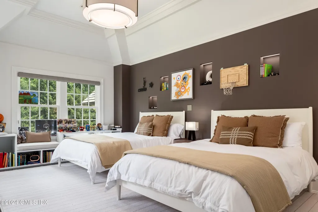 28 Thunder Mountain Road Greenwich CT 06831