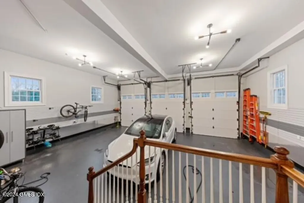 28 Thunder Mountain Road Greenwich CT 06831