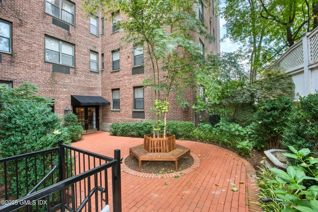 25 W Elm Street Greenwich CT 06830