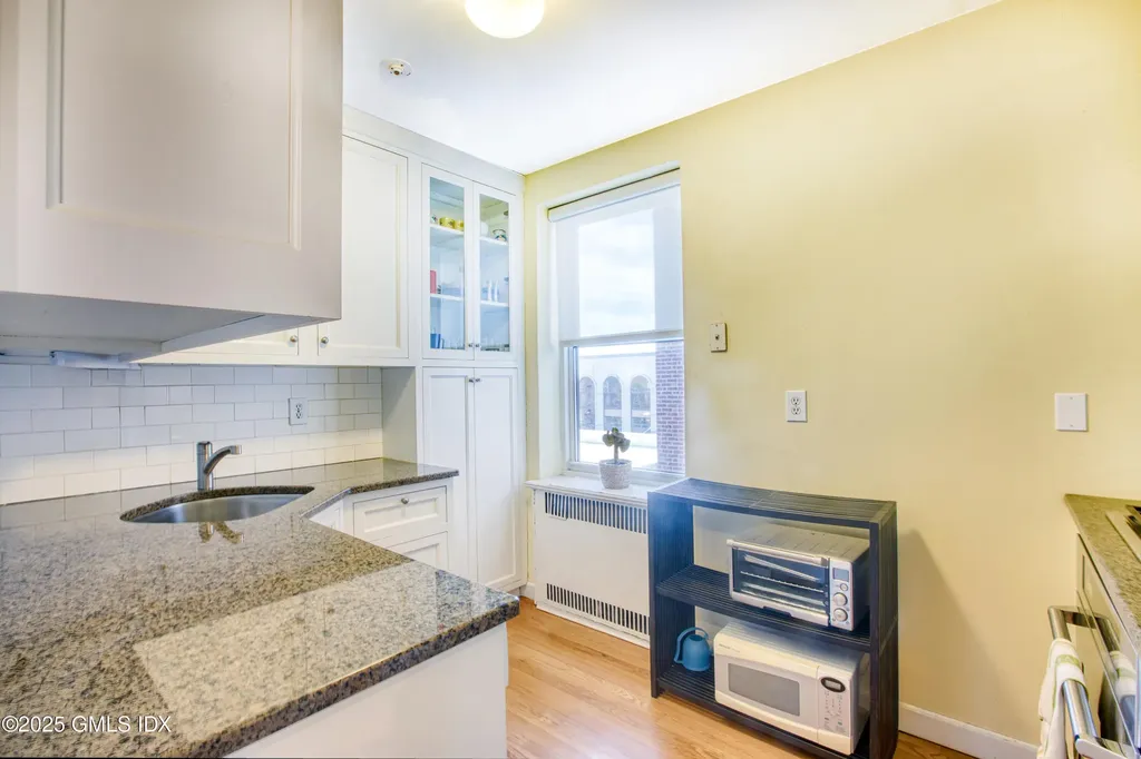 25 W Elm Street Greenwich CT 06830