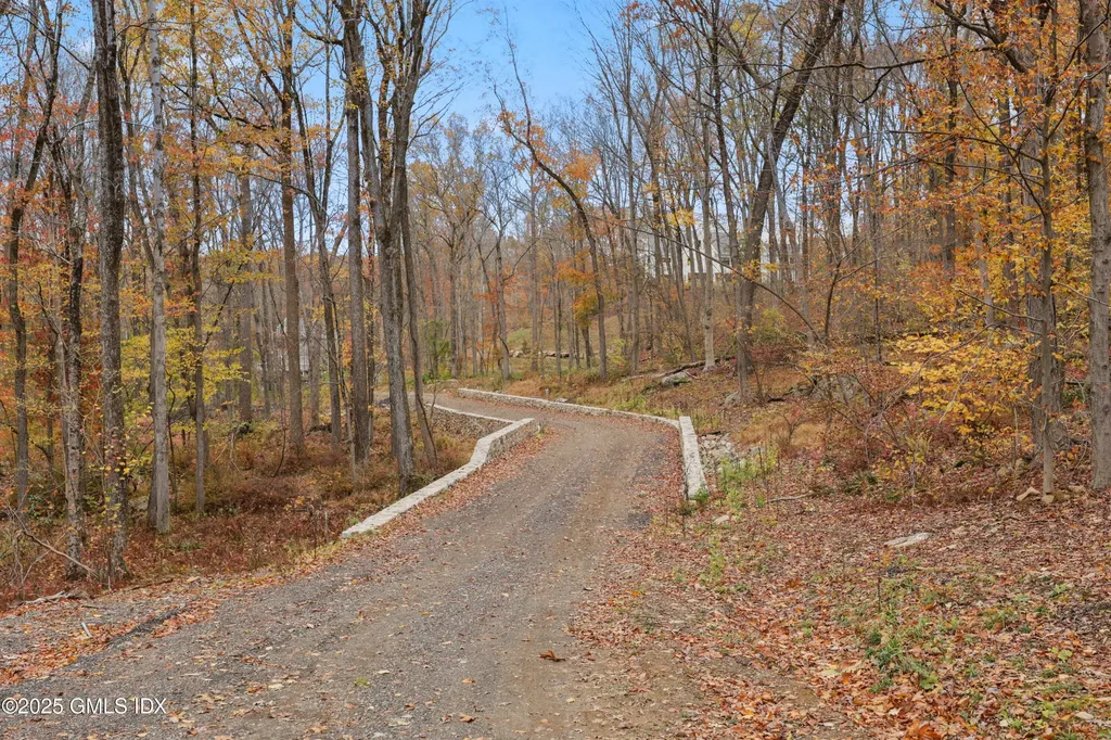 94 Porchuck Road Greenwich CT 06831