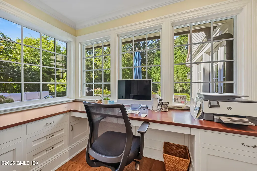 6 Gilliam Lane Riverside CT 06878