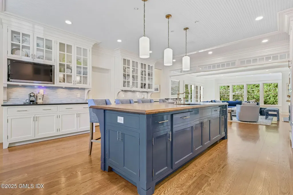 6 Gilliam Lane Riverside CT 06878