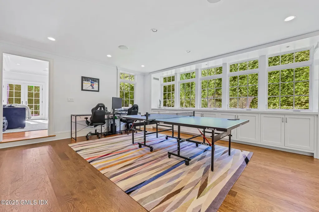 6 Gilliam Lane Riverside CT 06878