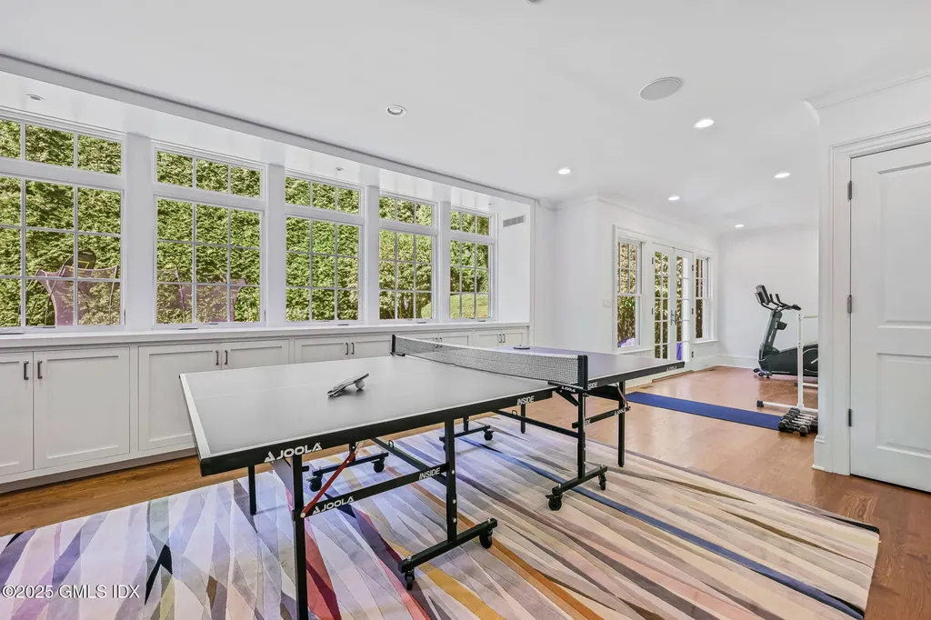 6 Gilliam Lane Riverside CT 06878