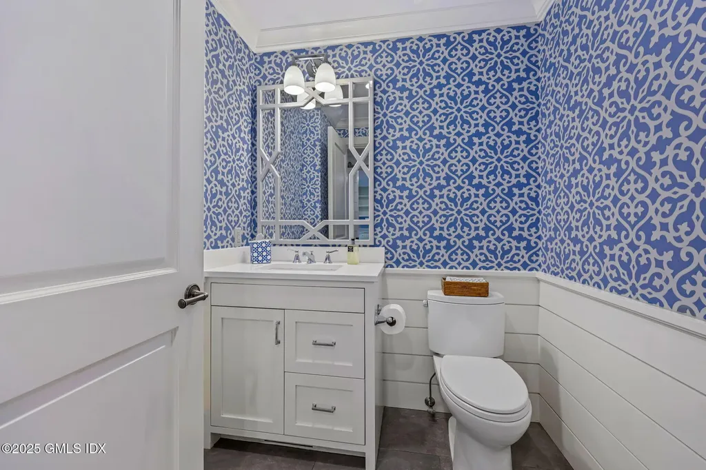 6 Gilliam Lane Riverside CT 06878