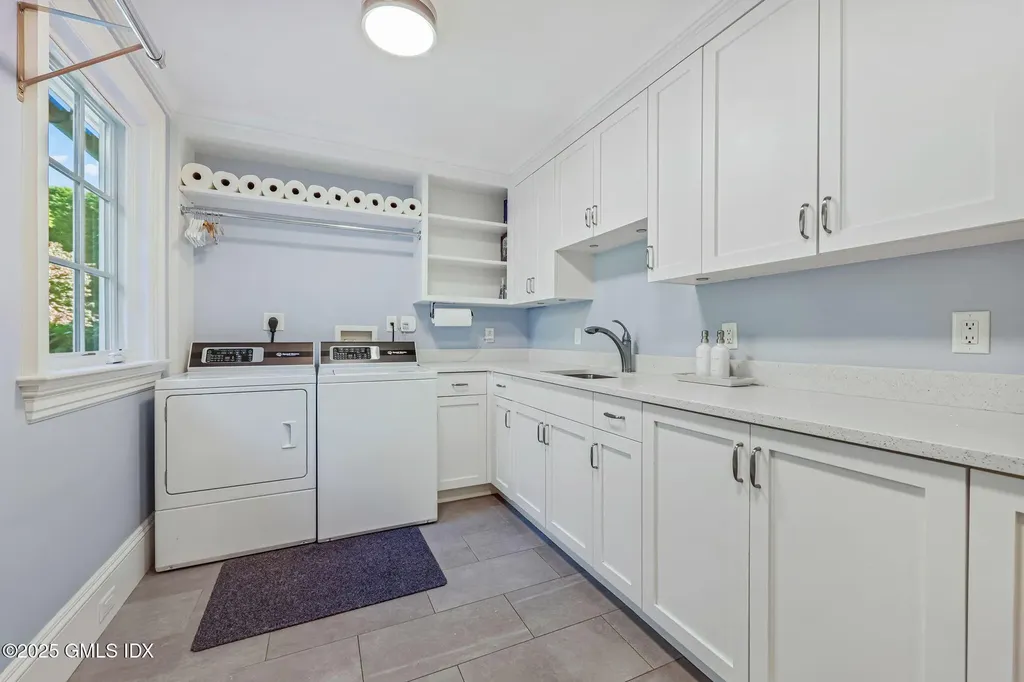 6 Gilliam Lane Riverside CT 06878