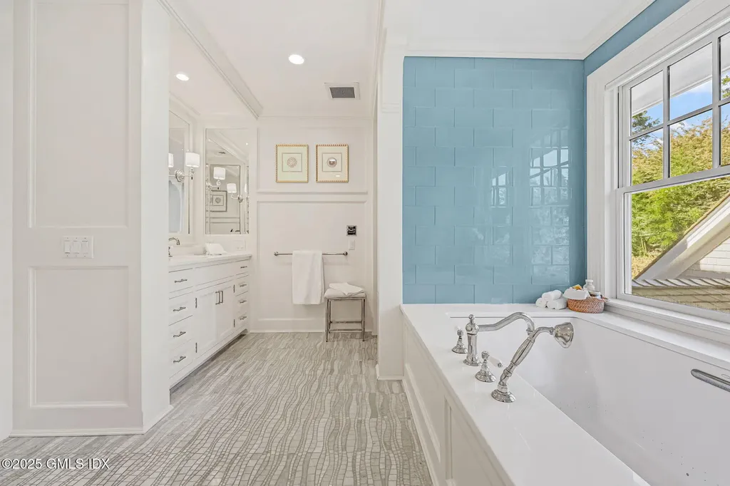 6 Gilliam Lane Riverside CT 06878