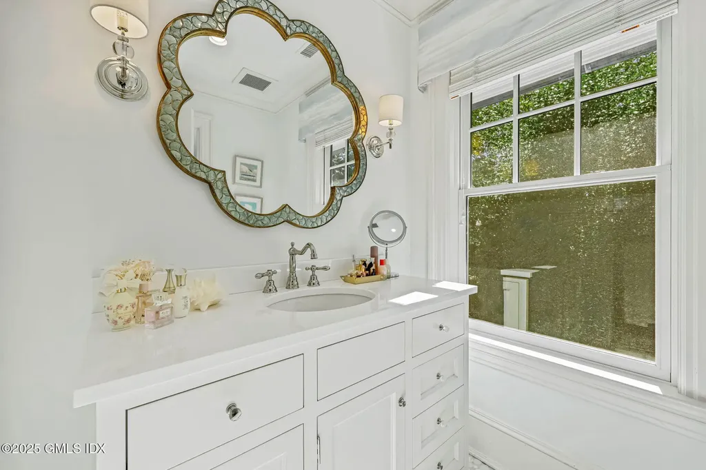 6 Gilliam Lane Riverside CT 06878