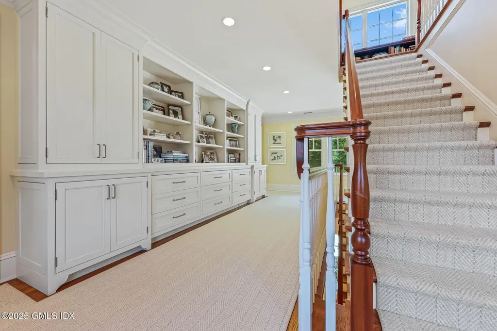 6 Gilliam Lane Riverside CT 06878