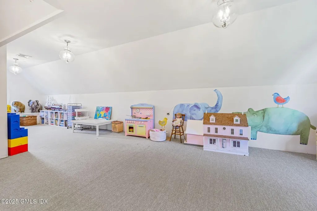 6 Gilliam Lane Riverside CT 06878