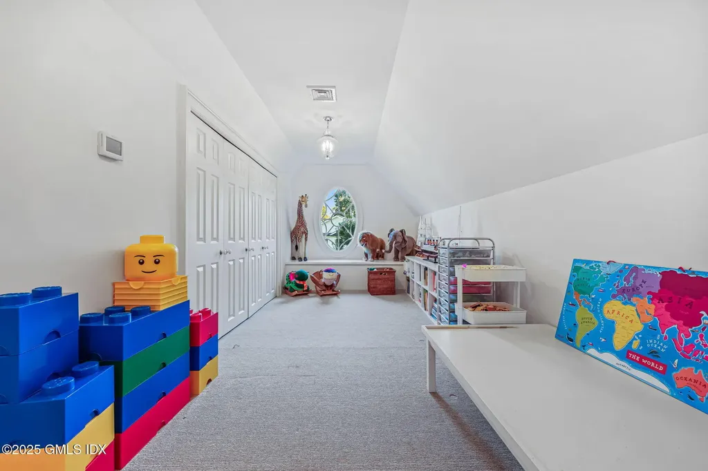 6 Gilliam Lane Riverside CT 06878