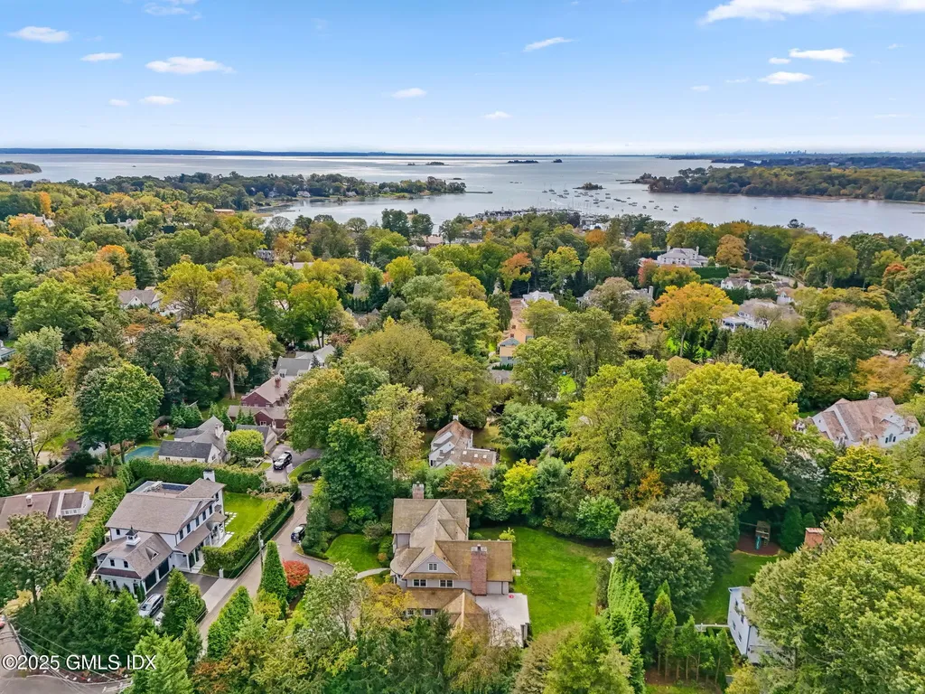 6 Gilliam Lane Riverside CT 06878